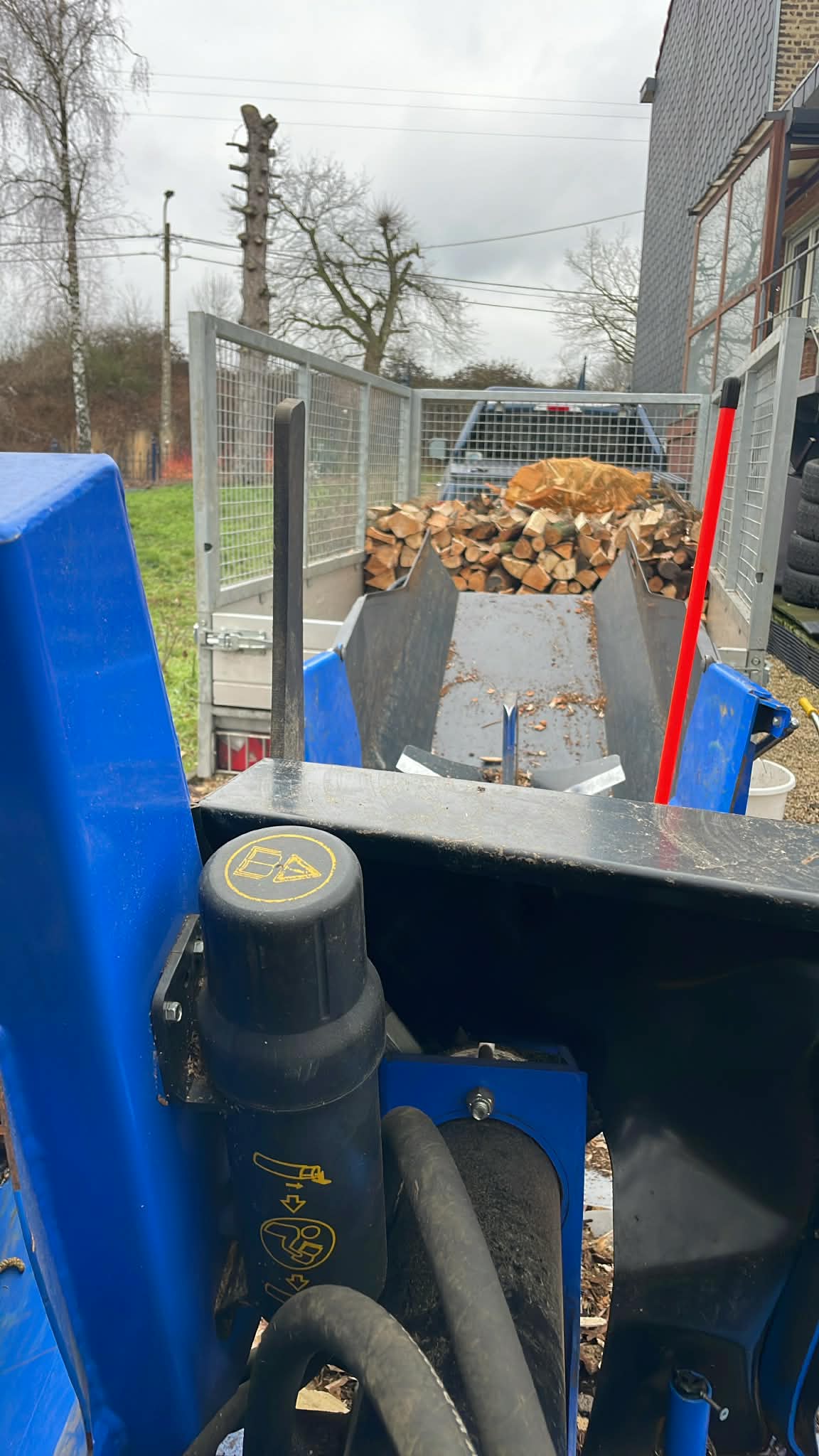 28d4b6ce-b540-4ef6-95ae-e196f1a77bef